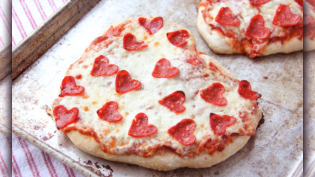 valentine day pizza ready to eat